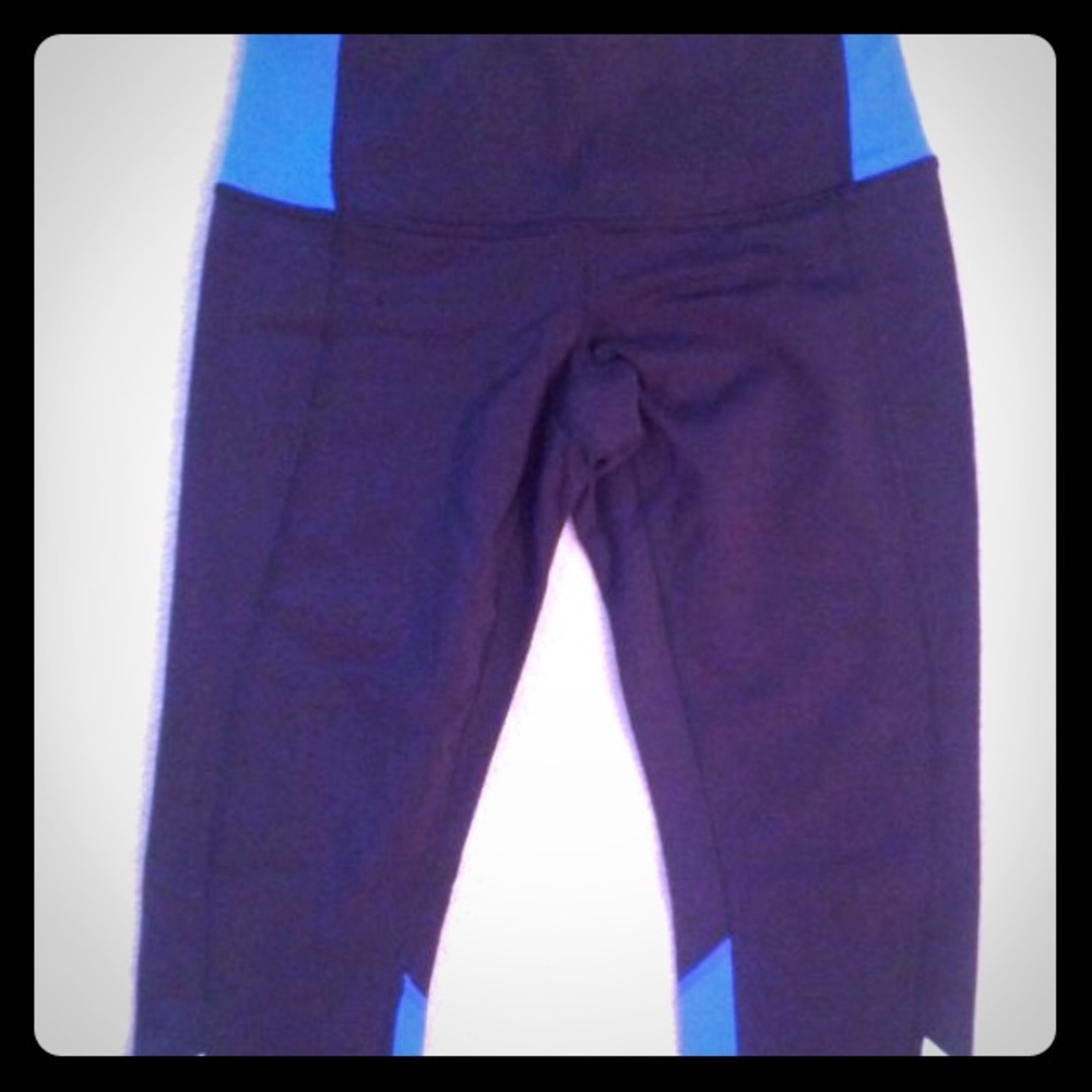 NWOT Lululemon crops